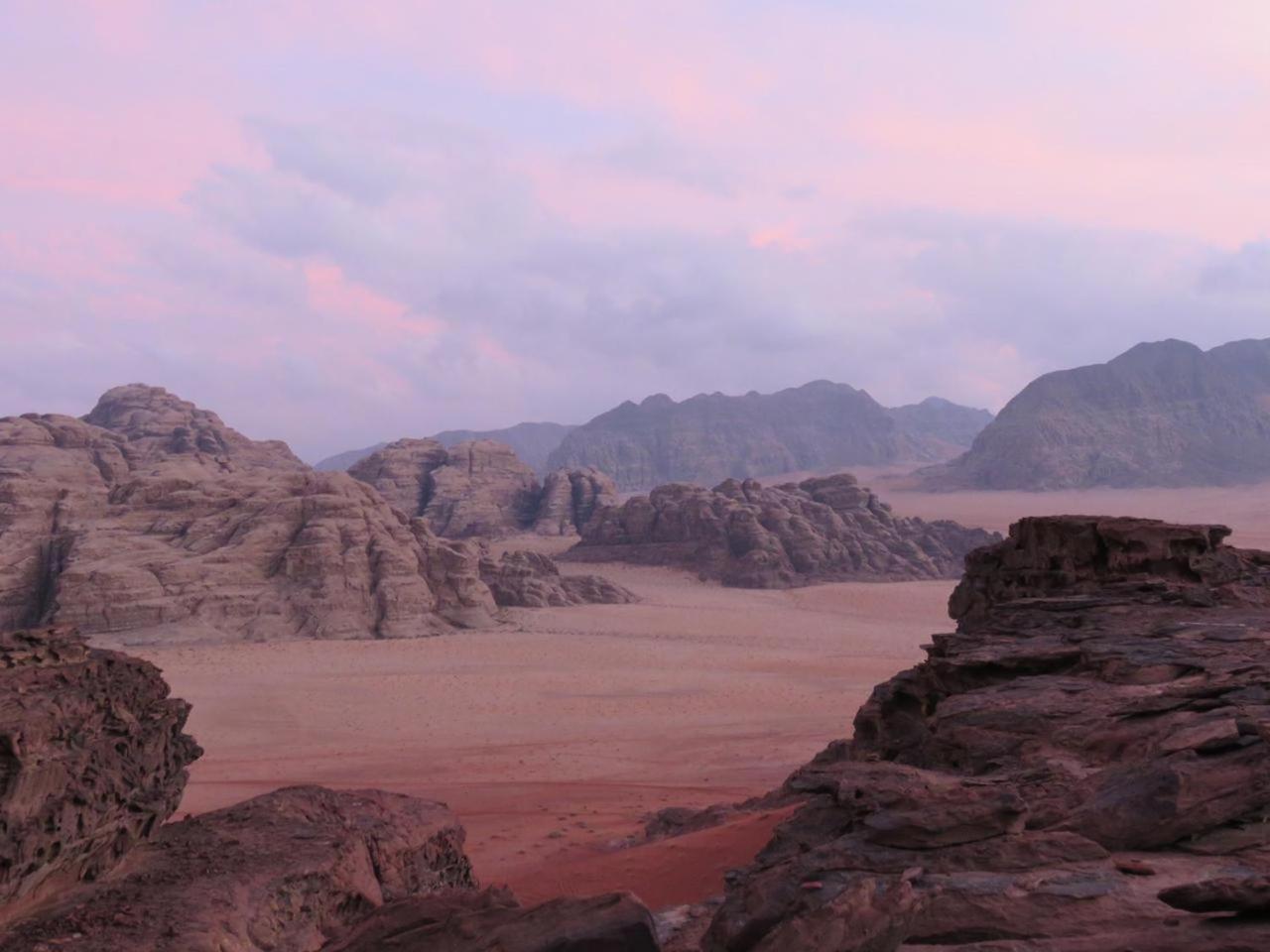 Desert Rock Camp Wadi Rum Esterno foto